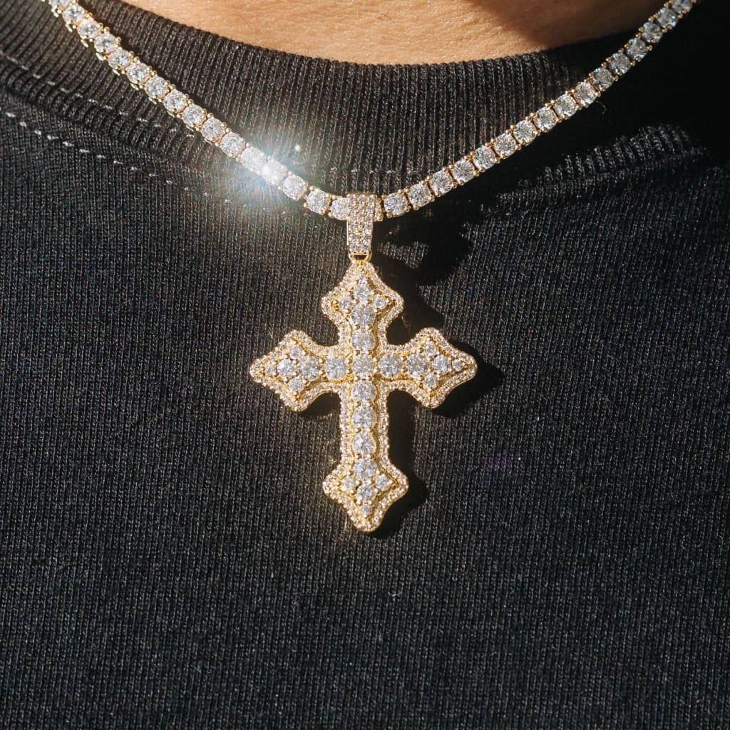 PINGENTE CLUSTERED CROSS  - BANHADO A OURO 18K